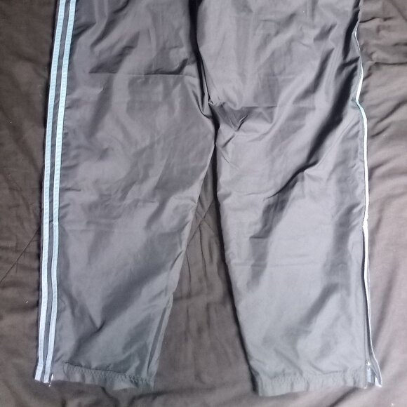 Vintage Adidas ClimaProof Stripe Mesh Lined Wind Pants Joggers Trainers - Picture 8 of 8